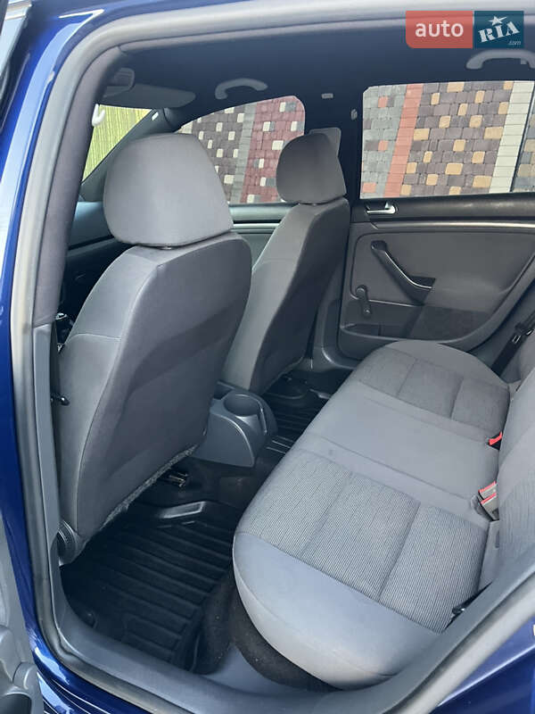 Хетчбек Volkswagen Golf 2007 в Вінниці