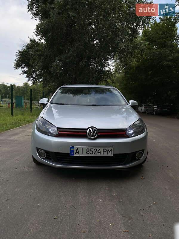 Универсал Volkswagen Golf 2011 в Киеве
