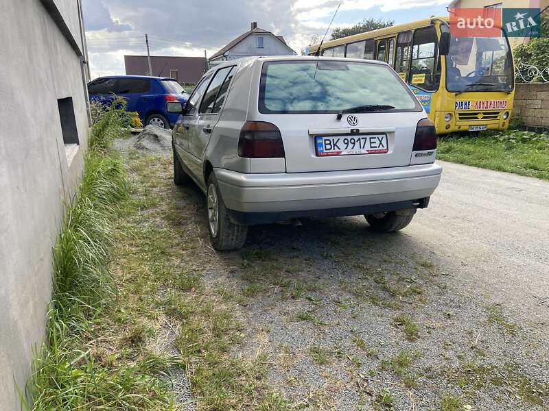 Volkswagen Golf 1996