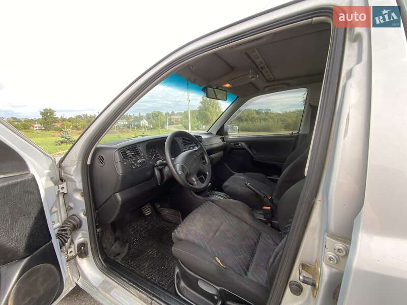 Хэтчбек Volkswagen Golf 1996 в Ровно