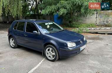 Хэтчбек Volkswagen Golf 2001 в Казатине
