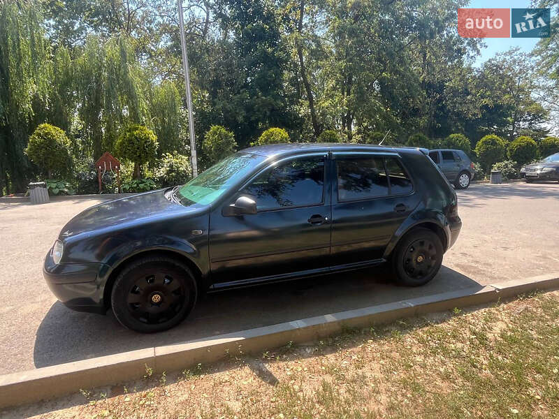 Хетчбек Volkswagen Golf 1999 в Чернівцях