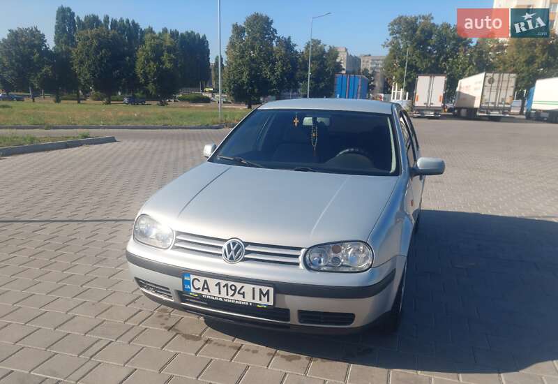 Хэтчбек Volkswagen Golf 1998 в Черкассах