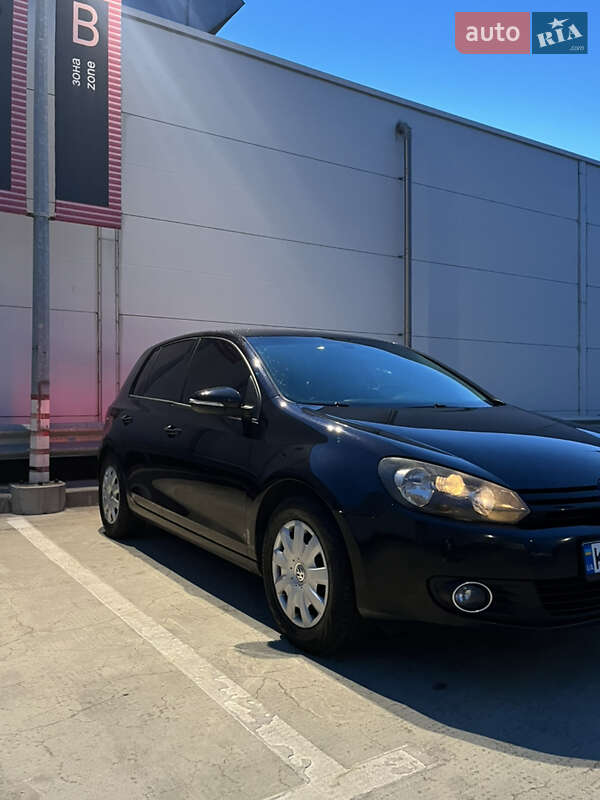 Хетчбек Volkswagen Golf 2011 в Києві