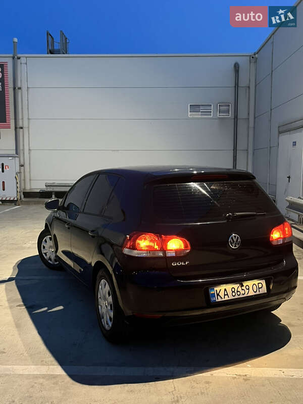 Хетчбек Volkswagen Golf 2011 в Києві
