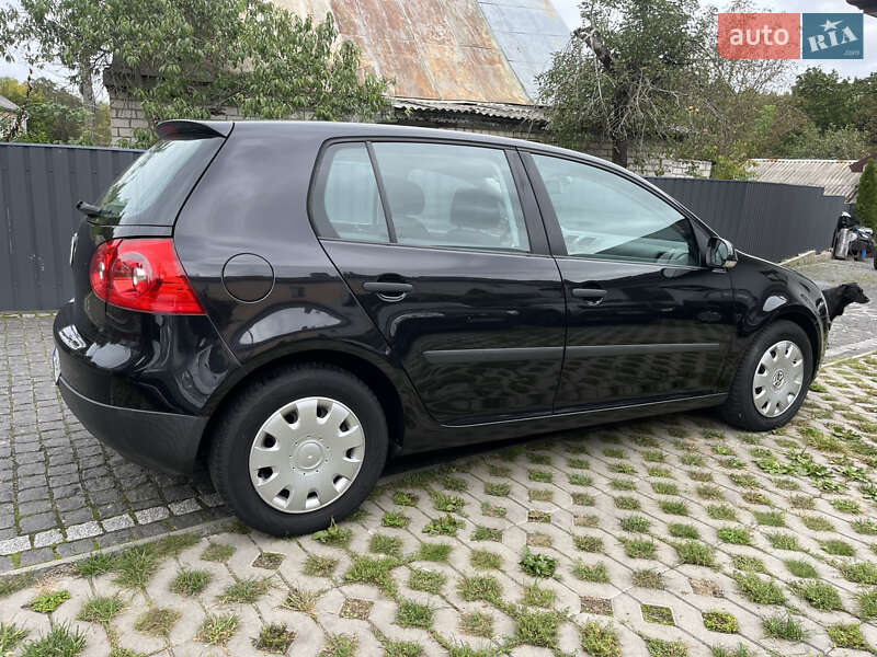 Хэтчбек Volkswagen Golf 2004 в Звягеле фото 8 Хэтчбек Volkswagen Golf 2004 в Звягеле
