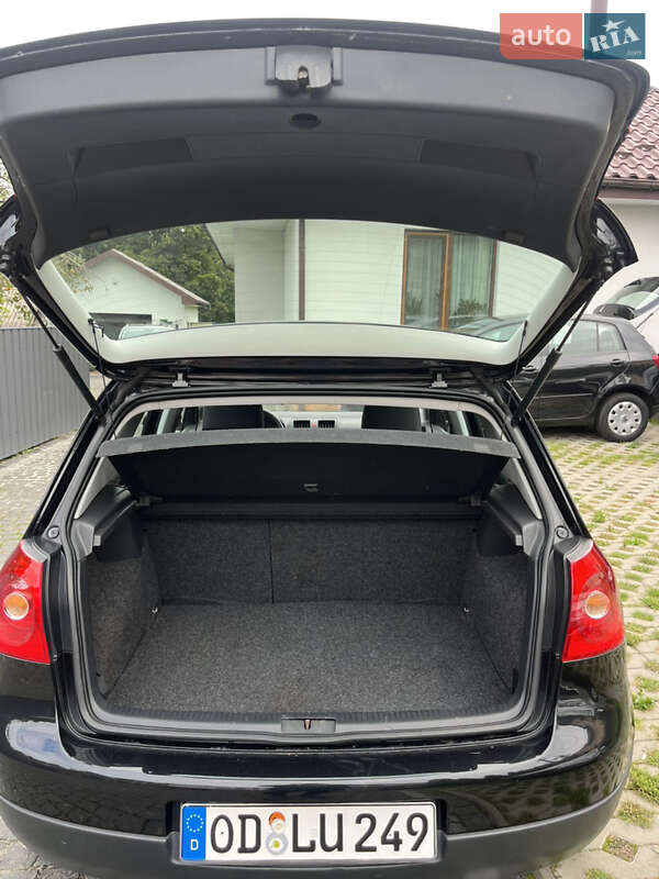 Хэтчбек Volkswagen Golf 2004 в Звягеле фото 35 Хэтчбек Volkswagen Golf 2004 в Звягеле