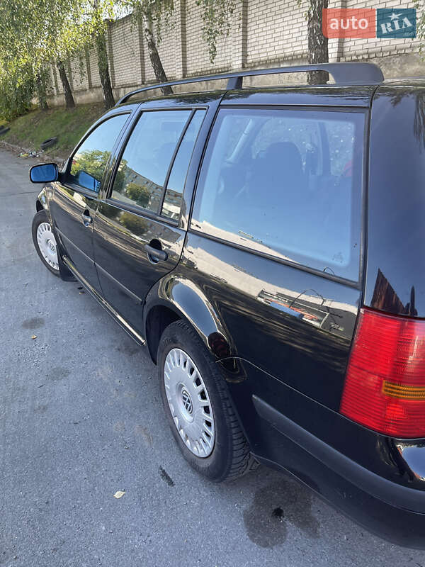 Універсал Volkswagen Golf 1999 в Львові