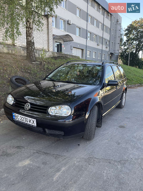 Універсал Volkswagen Golf 1999 в Львові