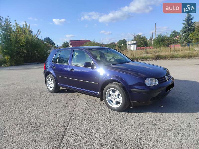 Хэтчбек Volkswagen Golf 2000 в Тернополе