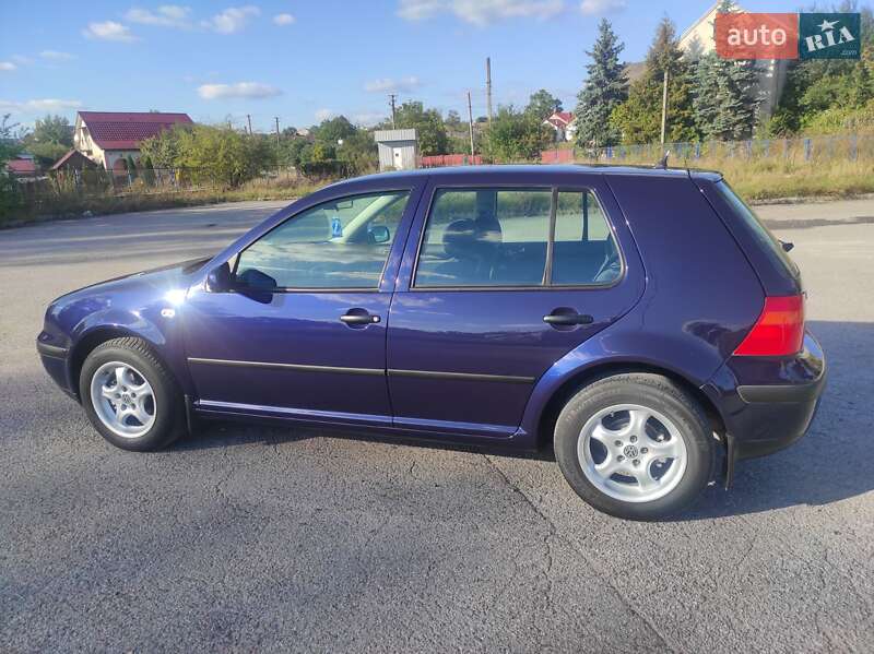 Хэтчбек Volkswagen Golf 2000 в Тернополе