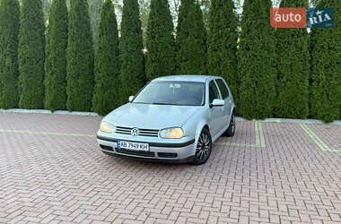 Хетчбек Volkswagen Golf 2001 в Хмельницькому