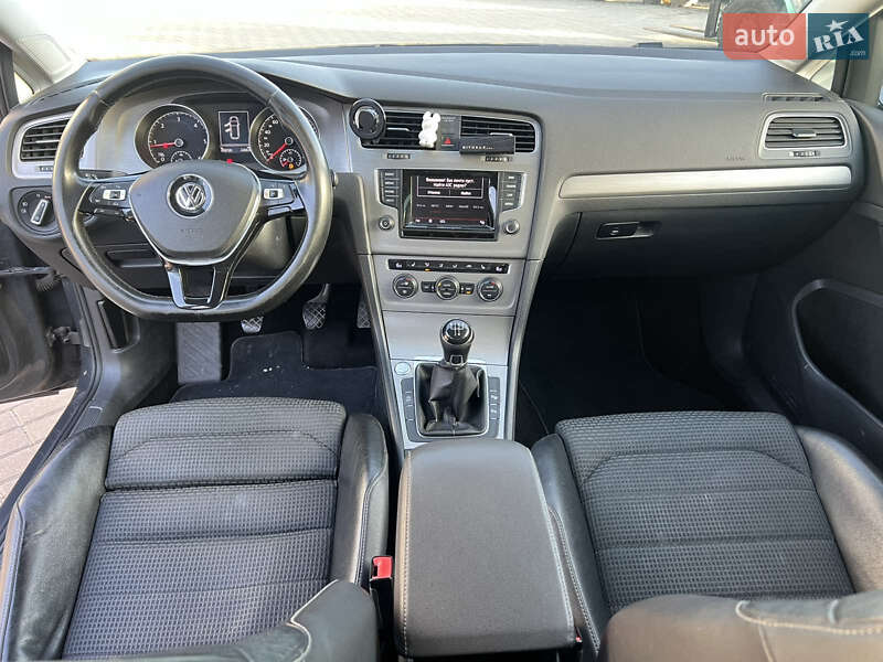 Універсал Volkswagen Golf 2014 в Тернополі