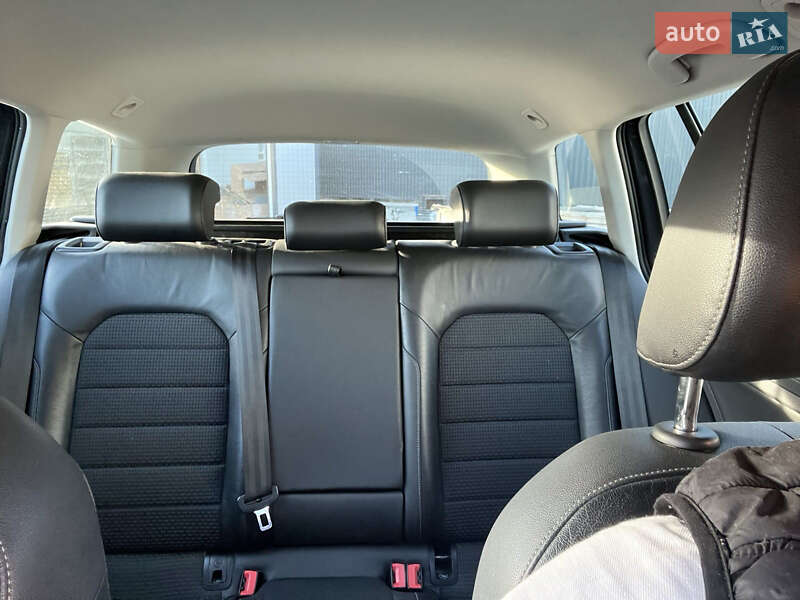 Універсал Volkswagen Golf 2014 в Тернополі