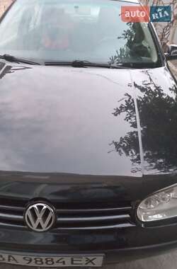 Хэтчбек Volkswagen Golf 2002 в Кропивницком