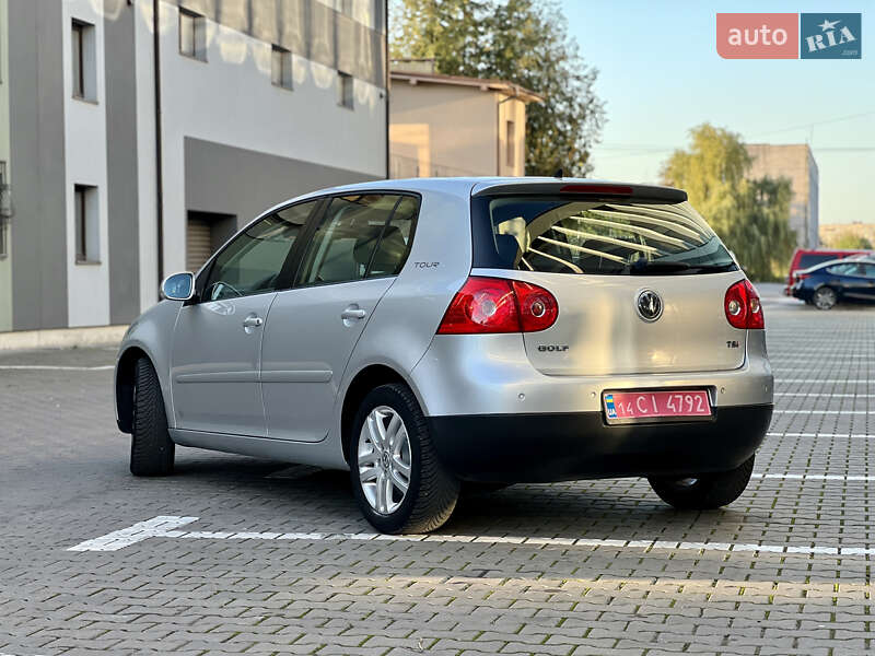 Хэтчбек Volkswagen Golf 2007 в Ивано-Франковске