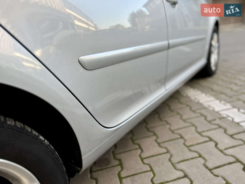 Хэтчбек Volkswagen Golf 2007 в Ивано-Франковске