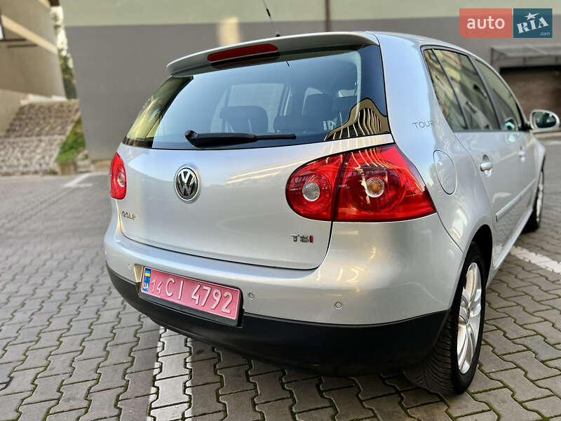 Хэтчбек Volkswagen Golf 2007 в Ивано-Франковске