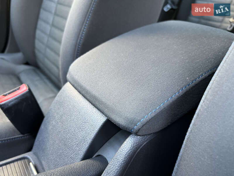 Хэтчбек Volkswagen Golf 2007 в Ивано-Франковске