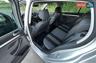 Хетчбек Volkswagen Golf 2008 в 