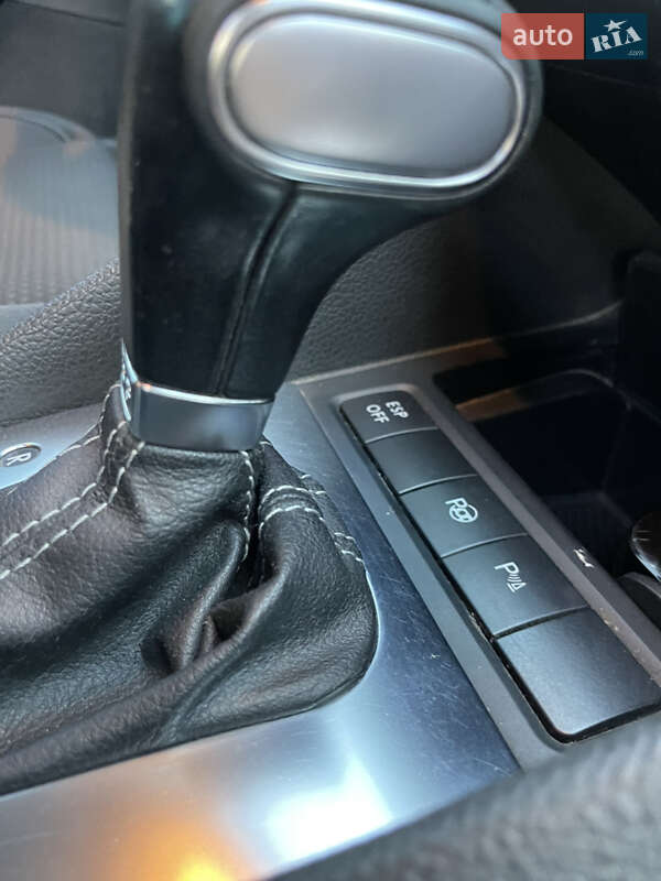 Хэтчбек Volkswagen Golf 2010 в Виноградове