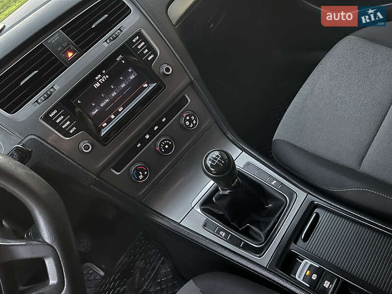 Хетчбек Volkswagen Golf 2014 в Теофіполі