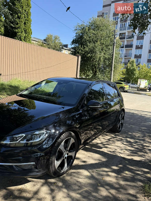 Хэтчбек Volkswagen Golf 2017 в Киеве фото 4 Хэтчбек Volkswagen Golf 2017 в Киеве