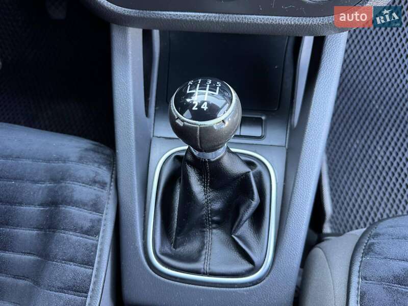 Універсал Volkswagen Golf 2008 в Тернополі