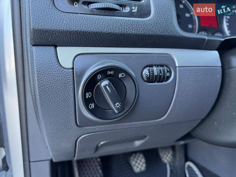 Універсал Volkswagen Golf 2008 в Тернополі