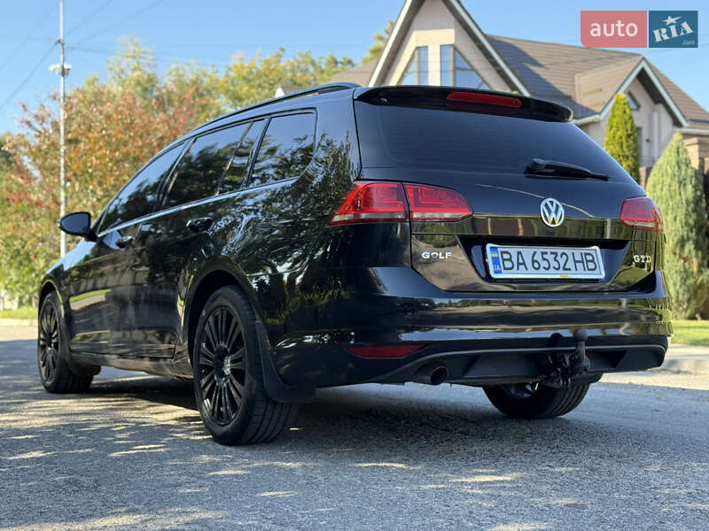 Универсал Volkswagen Golf 2014 в Киеве