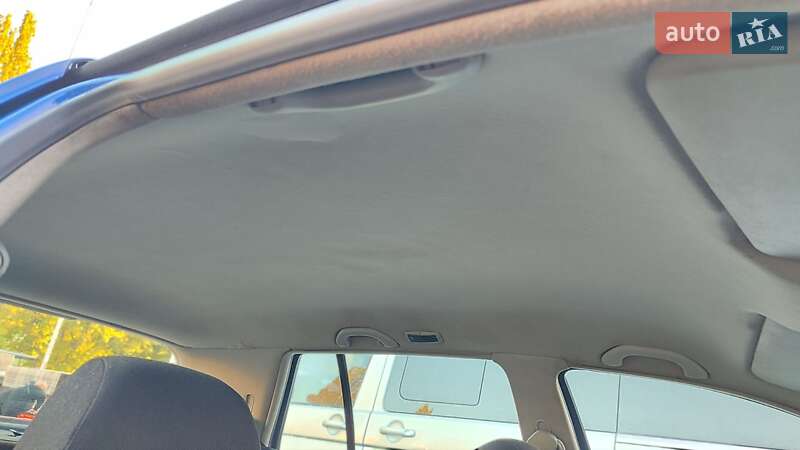 Хетчбек Volkswagen Golf 1999 в Києві