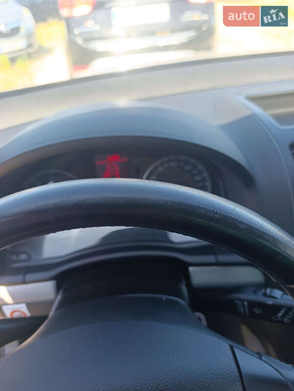 Хетчбек Volkswagen Golf 2009 в Сумах