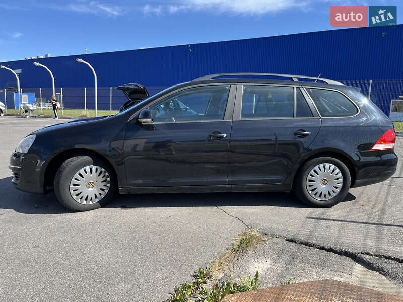 Універсал Volkswagen Golf 2007 в Вінниці