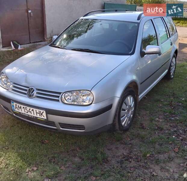 Універсал Volkswagen Golf 2000 в Хорошеві