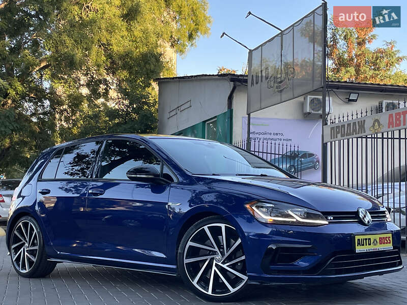 Хэтчбек Volkswagen Golf 2019 в Николаеве