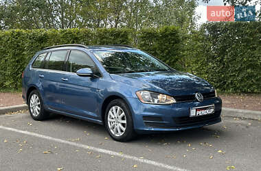 Универсал Volkswagen Golf 2015 в Киеве