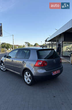 Хэтчбек Volkswagen Golf 2009 в 