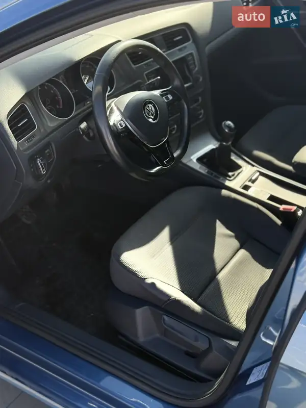 Volkswagen Golf 2013 VIN WVWZZZAUZEW033279 фото оголошення 9 з 49