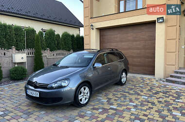 Универсал Volkswagen Golf 2010 в Черновцах