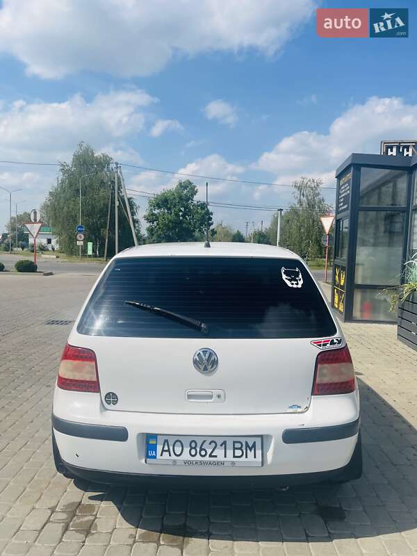 Хетчбек Volkswagen Golf 1998 в Мукачевому