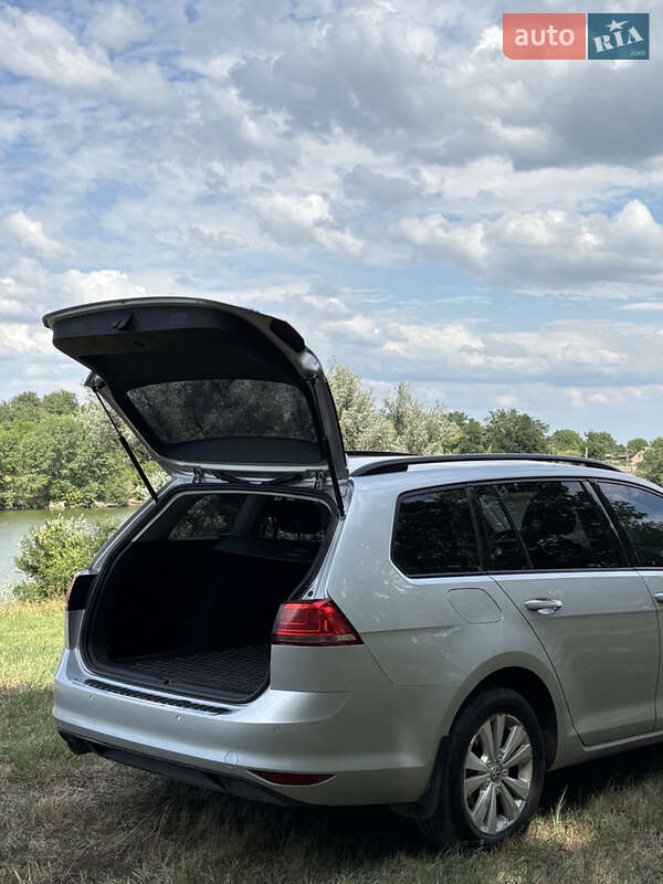 Универсал Volkswagen Golf 2016 в Знаменке