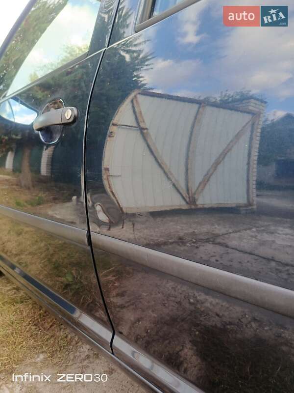 Універсал Volkswagen Golf 2005 в Обухові