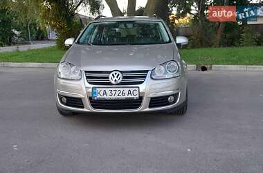 Универсал Volkswagen Golf 2008 в Киеве