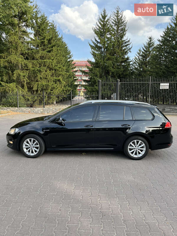 Универсал Volkswagen Golf 2016 в Полтаве