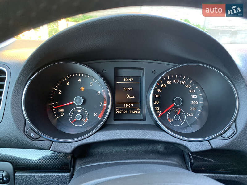 Хетчбек Volkswagen Golf 2008 в Ратному