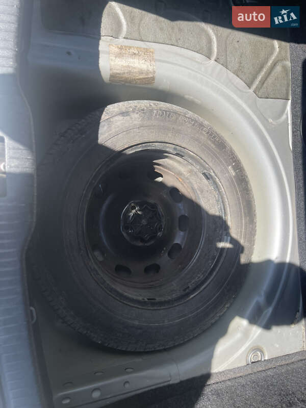 Хетчбек Volkswagen Golf 2002 в Кам'янець-Подільському