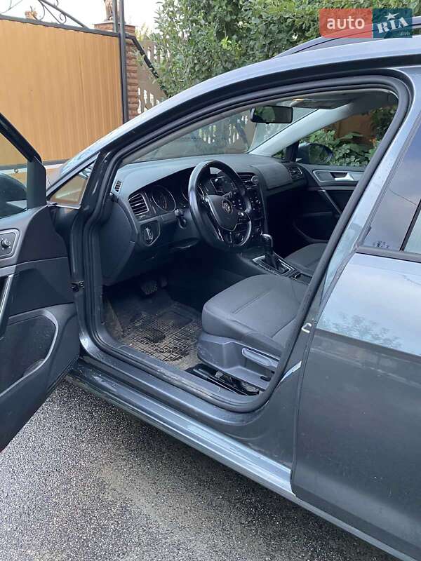 Универсал Volkswagen Golf 2019 в Мироновке