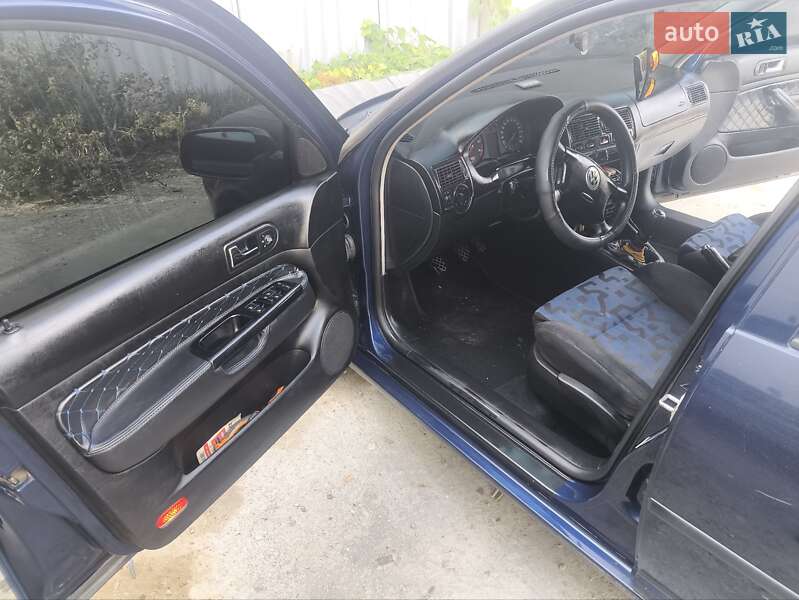 Хетчбек Volkswagen Golf 1998 в Тернополі