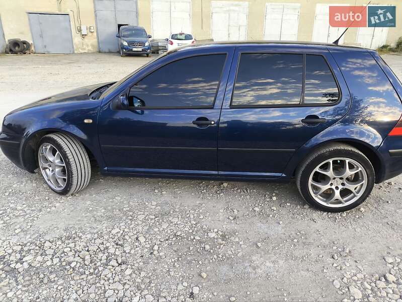 Хетчбек Volkswagen Golf 1998 в Тернополі