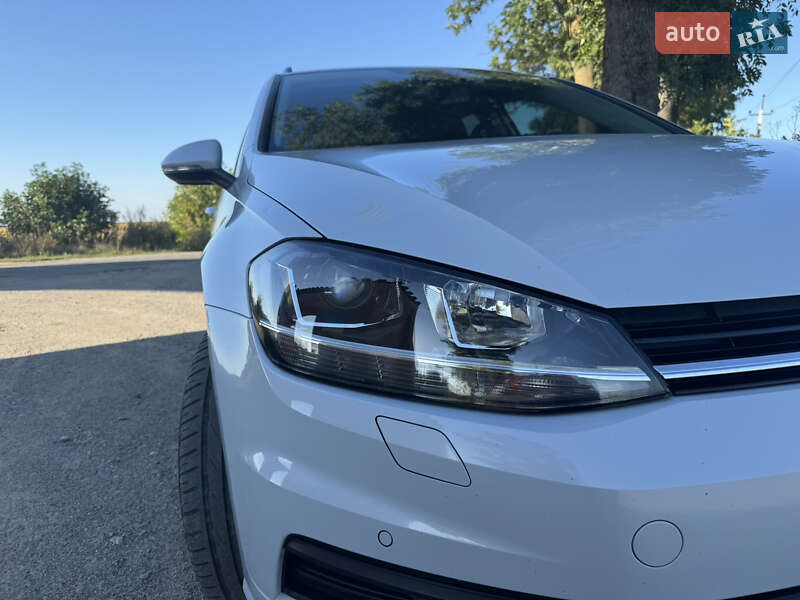 Универсал Volkswagen Golf 2017 в Жмеринке